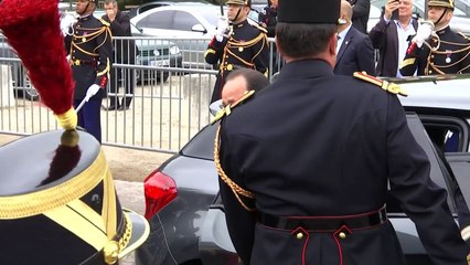 1ère apparition de Julie Gayet lors d'un déplacement officiel