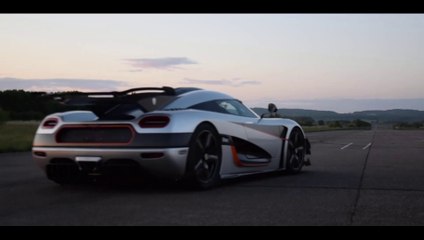 Koenigsegg One1 vs 0-300-0 kmh : new world record