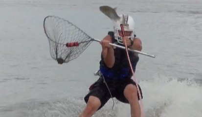 Skarping, a new sport where your fish while you wakeboard !