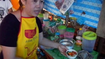 ต้มไก่ลาดหรือต้มไก่บ้านแบบลาวลาวแซ่บหลาย lao local food boiled chicken