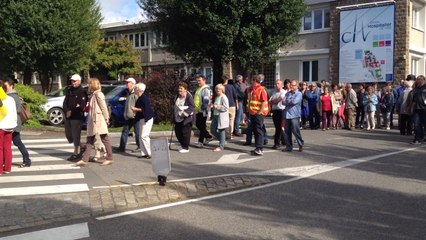 Défilé dans les rues pour l'hôpital