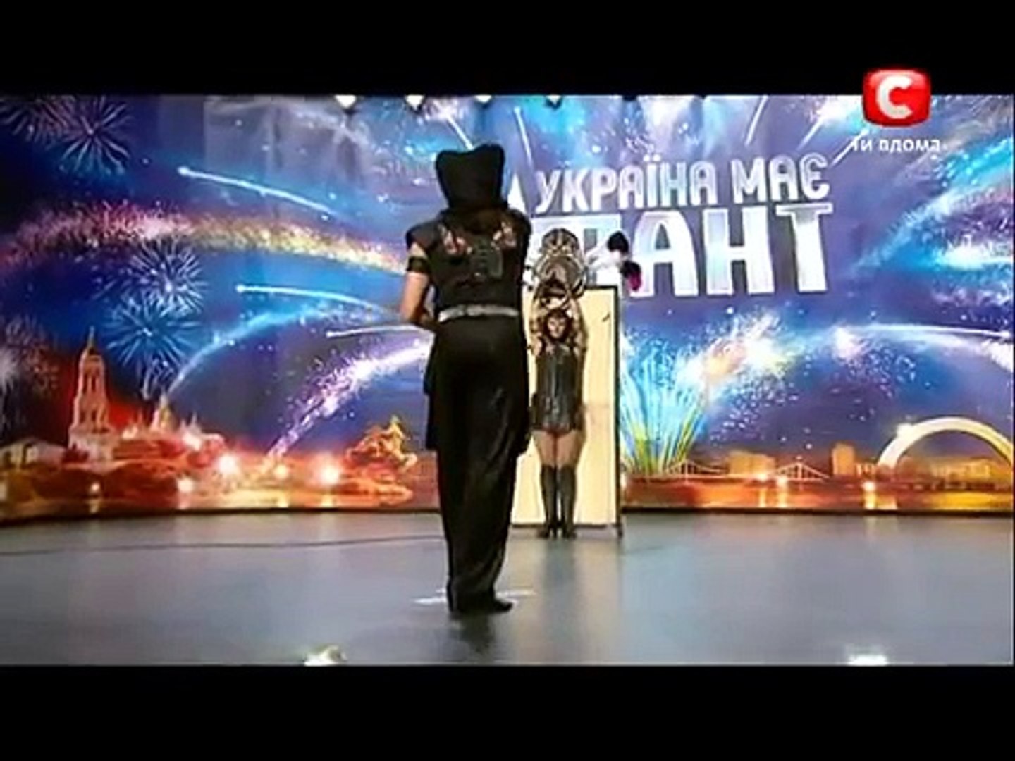 «Україна має талант-3» Киев Вера Юрий - Метание ножей 2ч