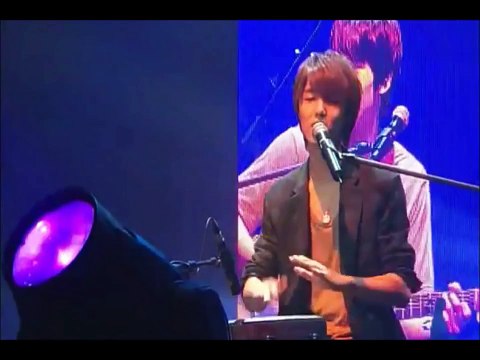 cnblue live- STAR (Minhyuk & Jonghyun)- bluestorm concert