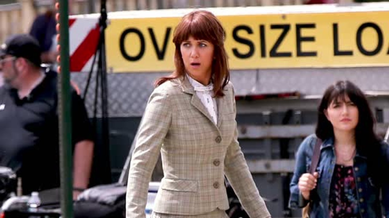 Kristen Wiig Begins Filming Ghostbusters Reboot