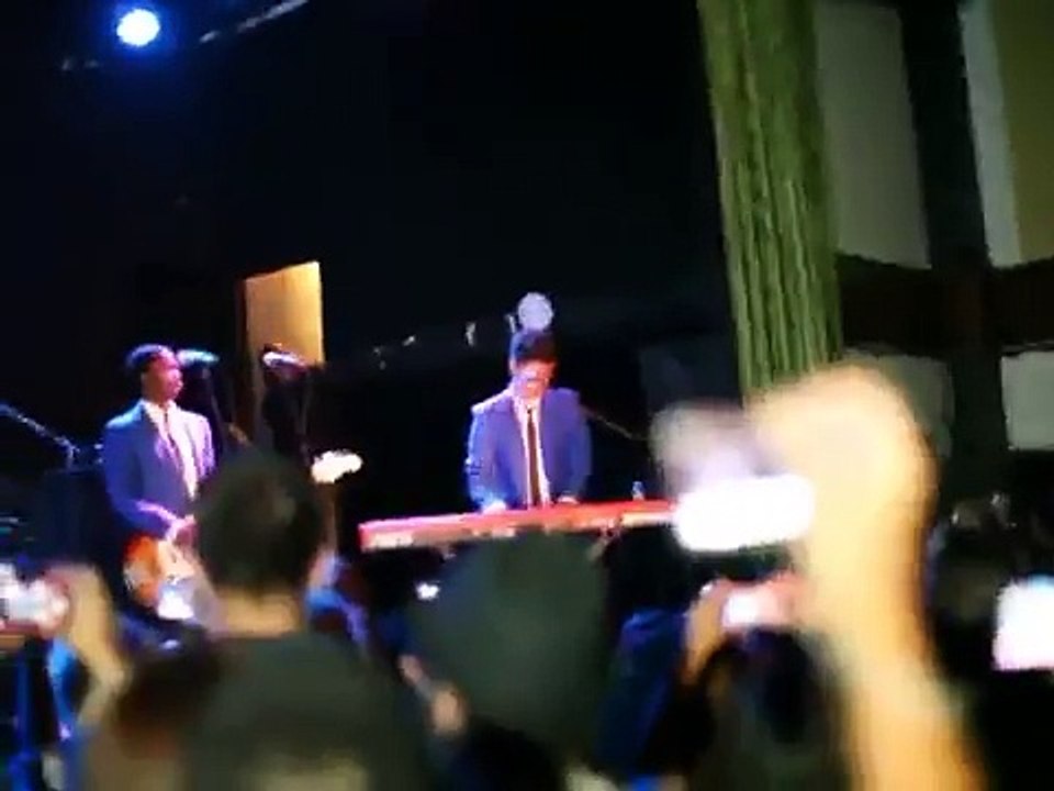 Bruno Mars - I Think I Wanna Marry You (Live from Bowery Ballroom)