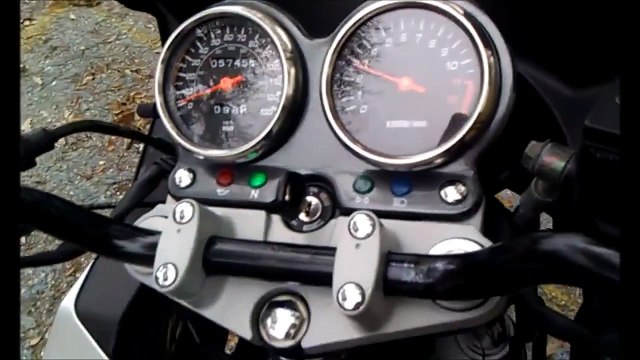 Suzuki gs 500 stock exhaust yoshimura comparison.wmv