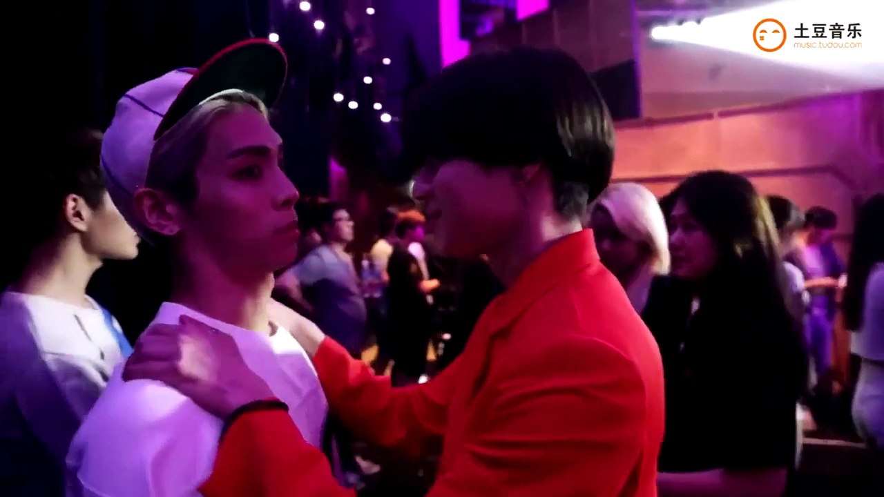 [Eng Subbed] 150618 SHINee - The Show Backstage