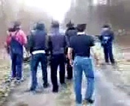 KUMUK TURK WRESTLER (from Chechnya) Vs. RUSSIAN SKINHEADS