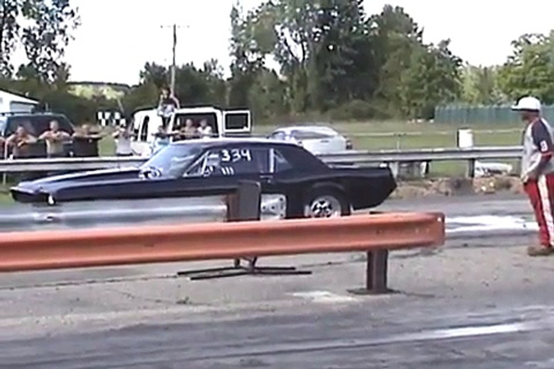65 Mustang Drag Racing
