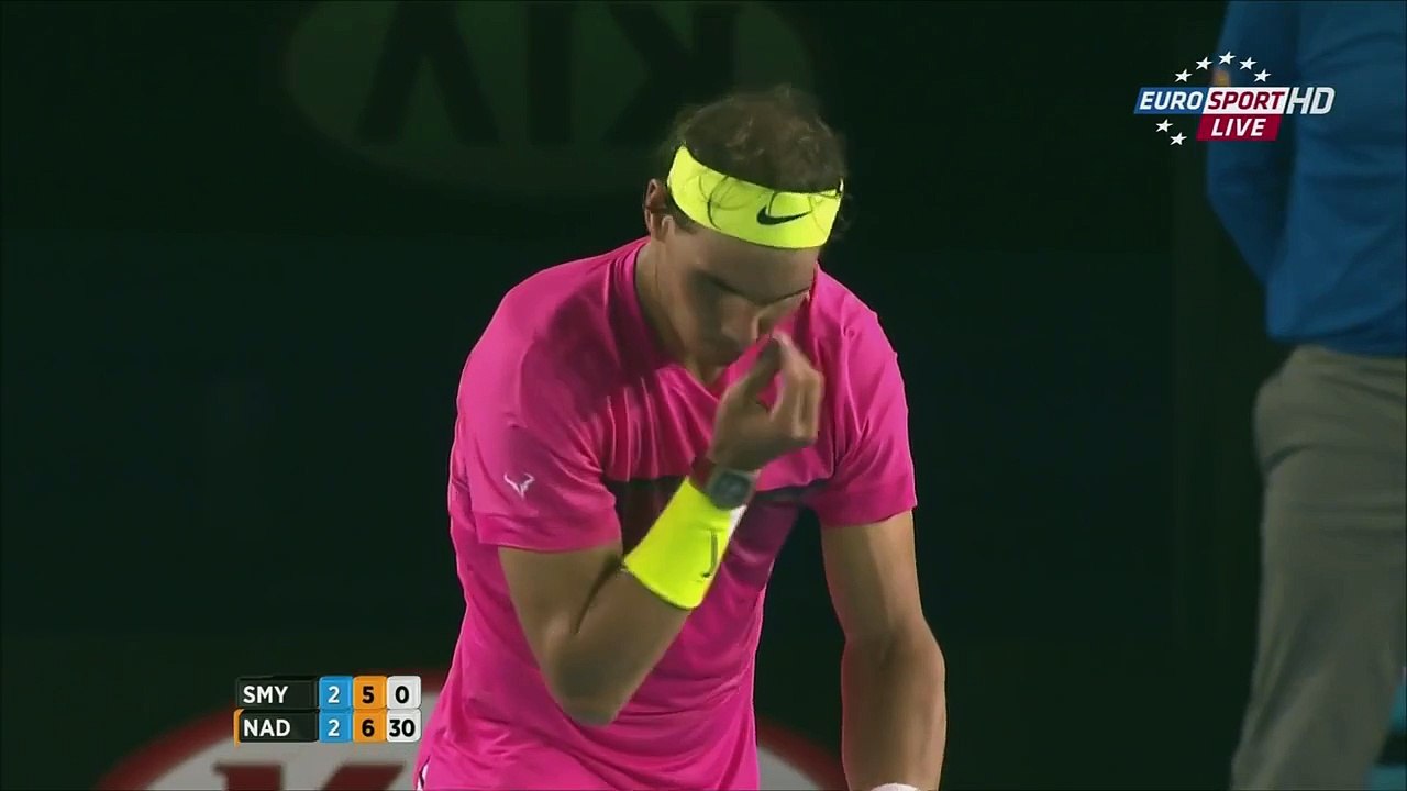 Nadal/Smyczek : Idiot screams on Nadal's serve. Smyczek gives him 1st serve - Australian Open 2015