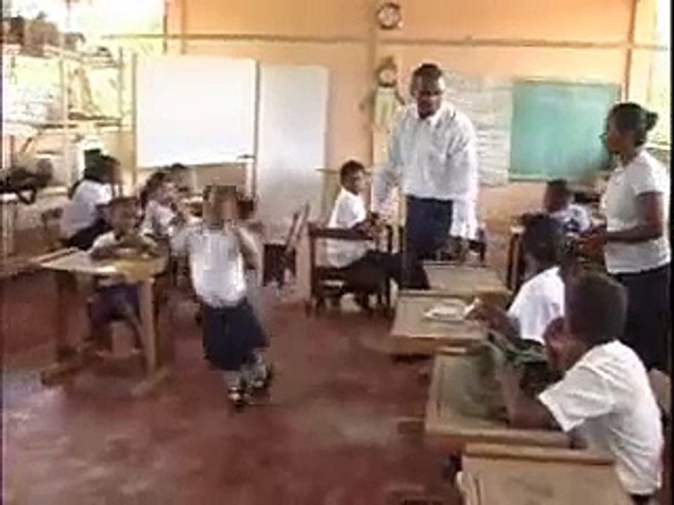 Cristian Munduate, Representante de UNICEF en Ecuador habla sobre el derecho a la educación