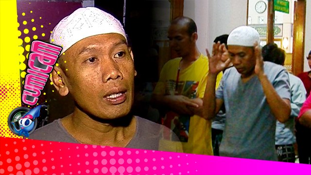 Ucup Nirin Sholat Taraweh di Lokasi Syuting - Cumicam 19 Juni 2015