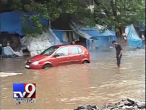 Heavy rain paralyses Mumbai; trains hit, schools closed - Tv9 Gujarati