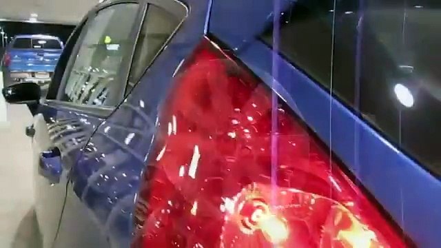 2011 Ford Fiesta SE Hatchback Start Up, Engine, and In Depth Tour