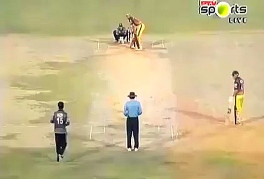 Junaid Khan Reverse Sweep Six Peshawar Panthers v Rawalpindi Rams May 15 2015