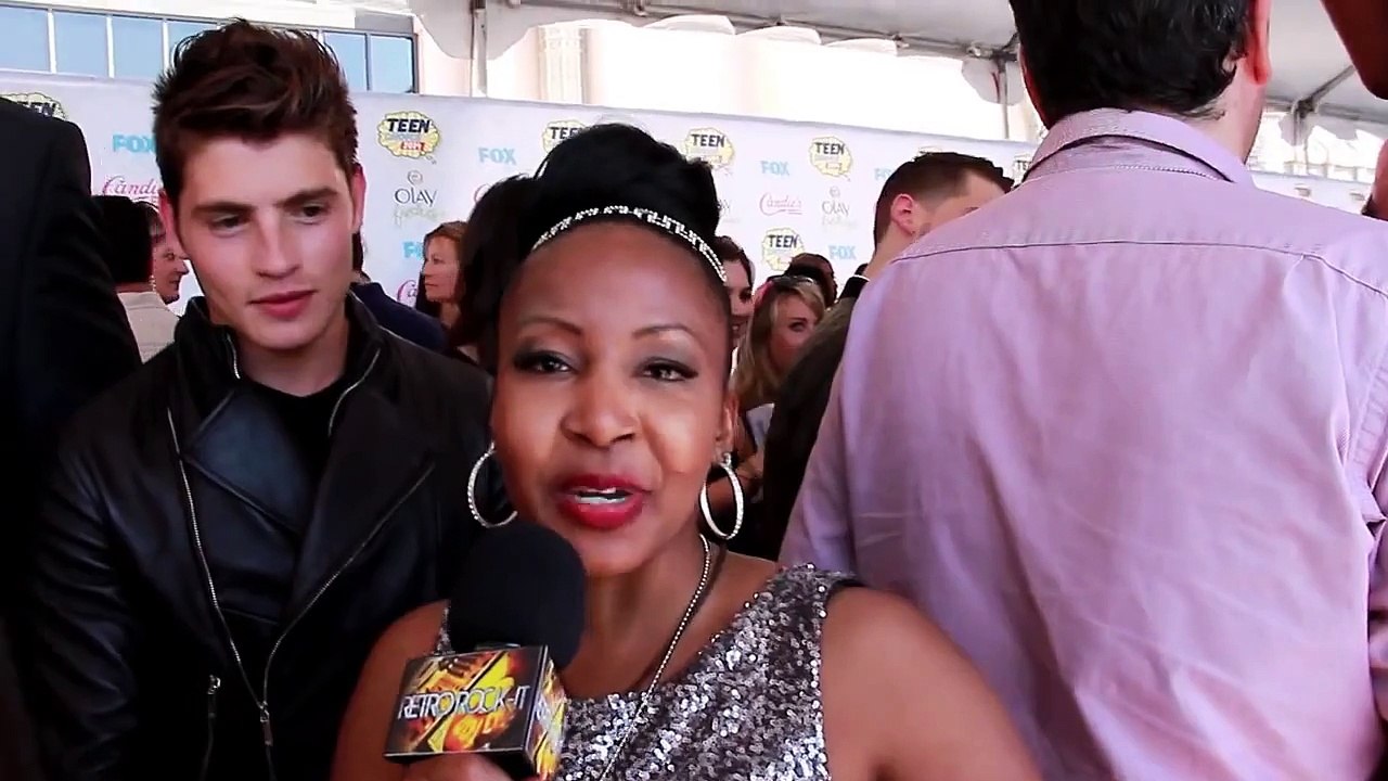 Kimberly Jessy Bowless - Interview with Gregg Sulkin