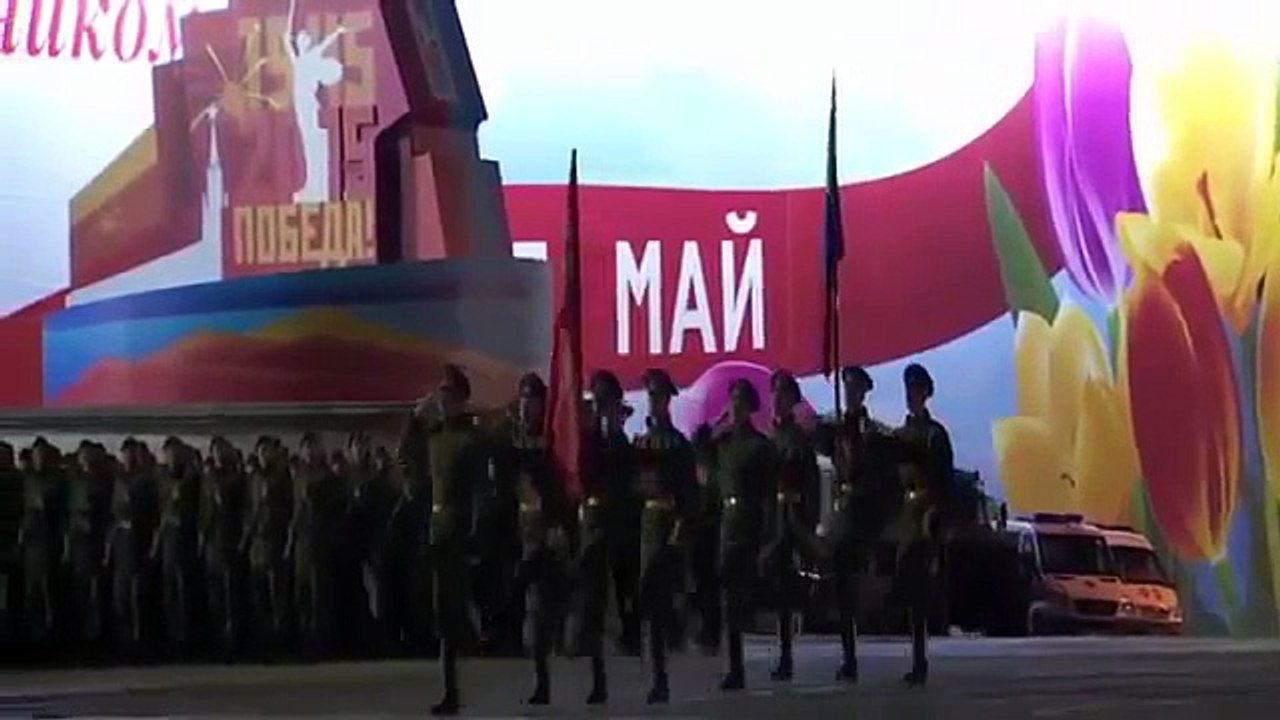 70th Anniversary WWII(World War II) | APCs, tanks roll through Moscow 1st Red Sq V-day rehearsal
