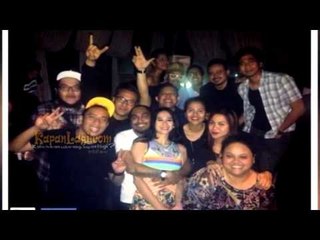 Peluk Mesra Aura Kasih, Glenn Fredly Fix Pacaran?