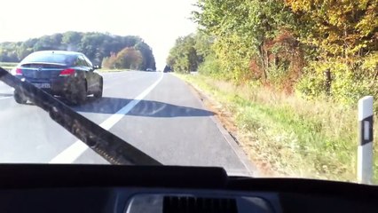 Maxing out a stock Piaggio Ape 50 (downhill) 720P (HD)