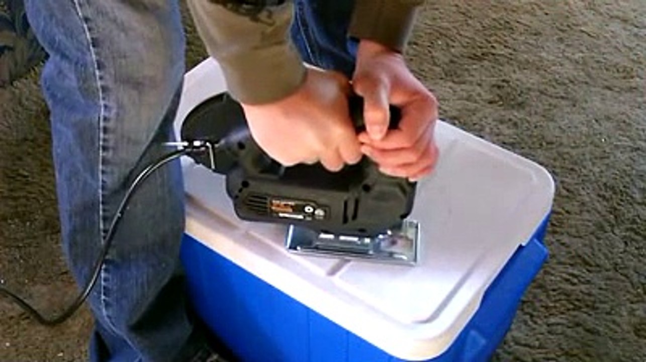 Homemade air conditioner - Awesome Air Cooler! - EASY Instructions - can be solar powered!~1