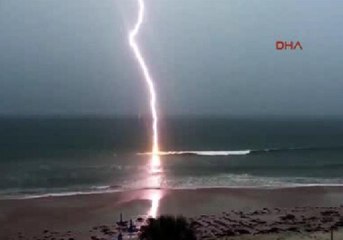 Yıldırım denize böyle düştü