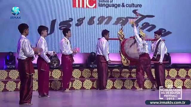 2 Thai dansı 13.Türkçe Olimpiyatı Şarkı finali 2015 Tayland