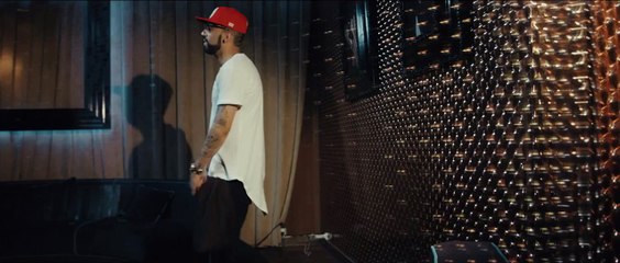 Dennis Uko feat. Zolkin Inc. _Vuélvete Loca_ (Official Video)