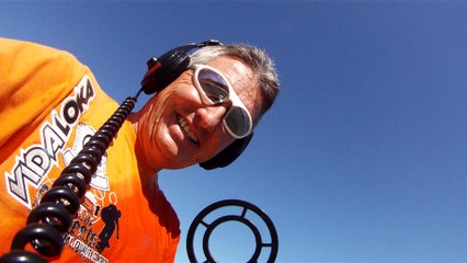 CAMINHADA NAS ONDAS E NOS MARES RICOS, VIDA, VIVA A VIDA, UBATUBA, SP, BRASIL, 17 DE JUNHO DE 2015, (10)