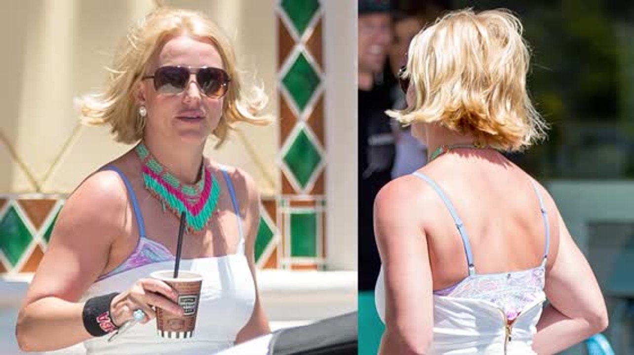Britney Spears tiene un problema de vestuario revelador