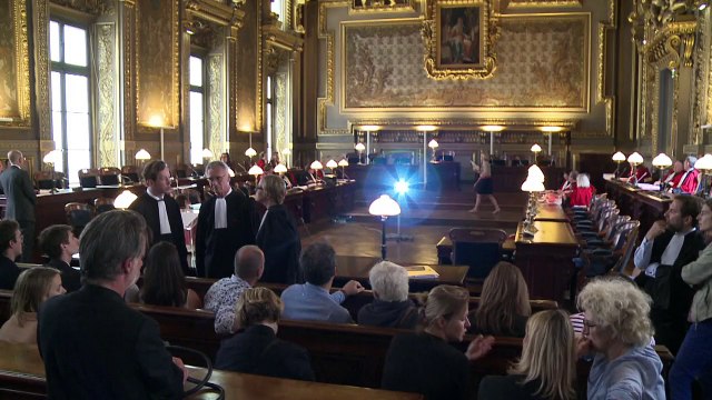 Enfants nés par GPA: l'inscription à l'état civil recommandée