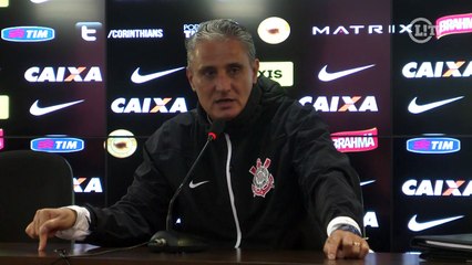 Tite relembra participação de Fábio Santos em caso de indisciplina de Adriano
