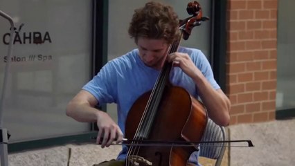 Amazing "Over The Rainbow" Cello street cover!