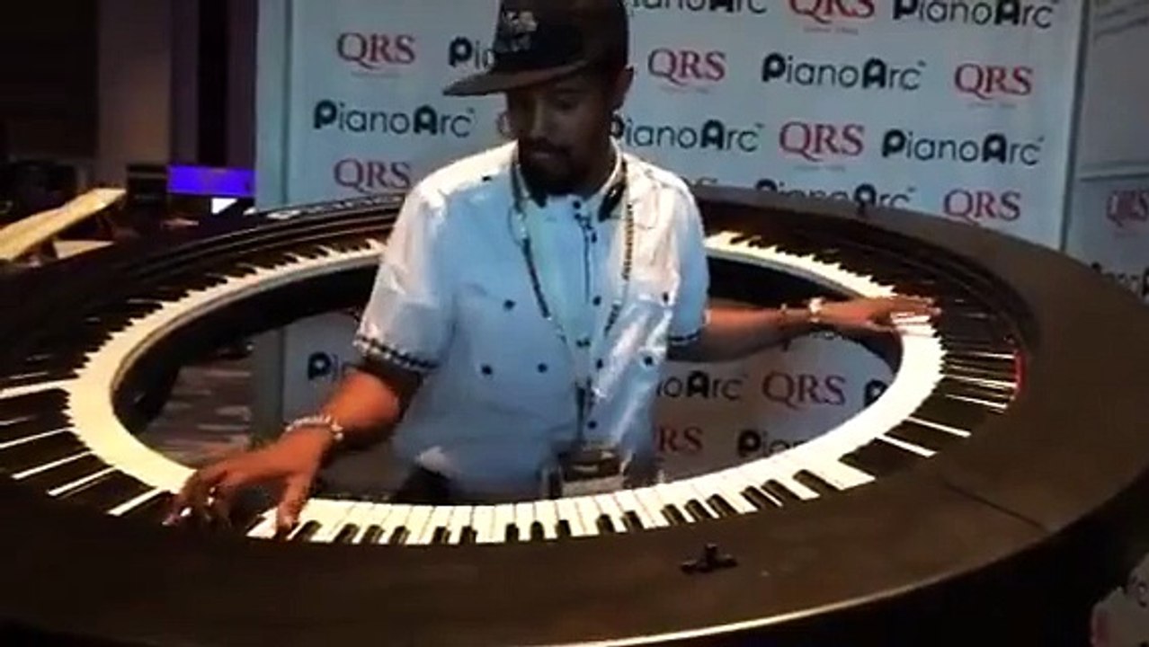 Crazy 360 Piano Must Watch.