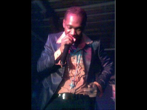 Mek she stamma-busy signal