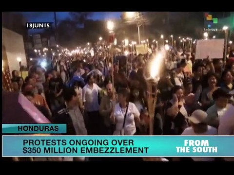 Honduran Corruption Scandal Sparks Demonstration of Torches