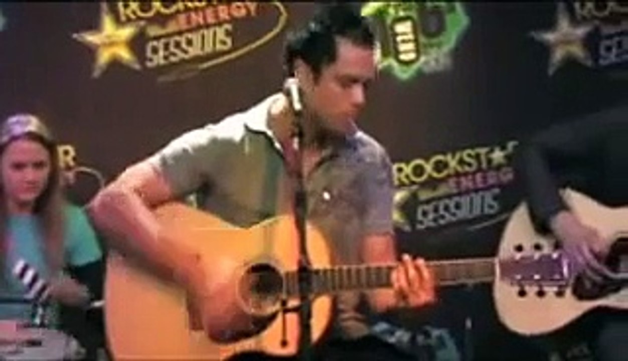 Skillet - Whispers In The Dark (acoustic live)