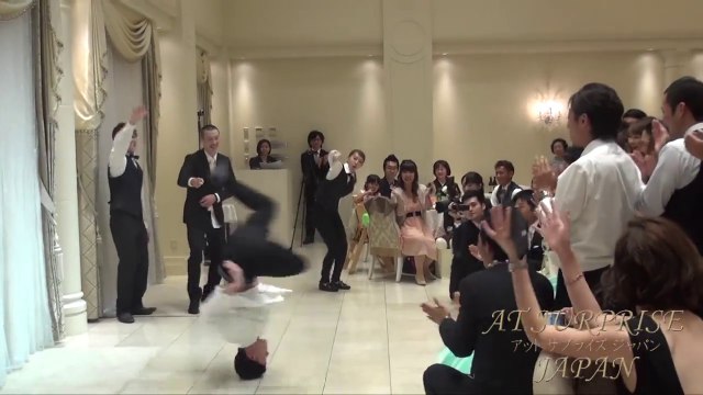 フラッシュモブ サプライズ 結婚式 One Direction What Makes You Beautiful 披露宴 Flash Mob 余興 二次会
