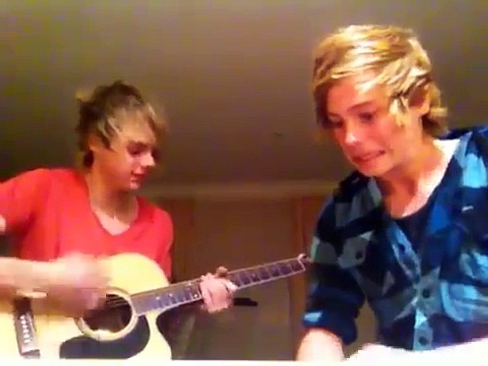 5 Seconds of summer- Check yes juliet (cover).