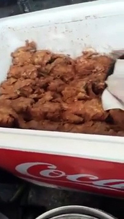 Exclusive video of Yasir broast Lahore kitchen area