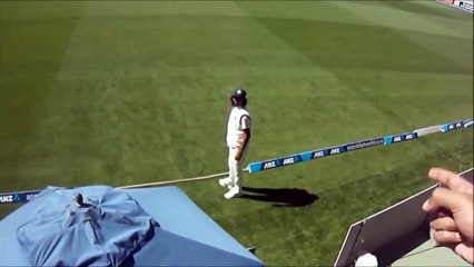 ishanth and kohli dancing In Ground