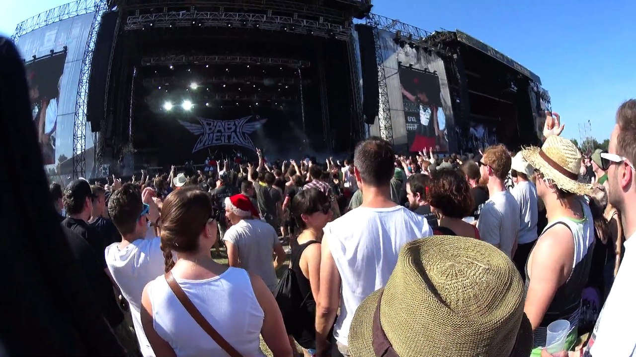 Vielen Dank,Wean! 06Juni2015 BM at ROCK IN VIENNA(HD) 6of7  Hedobangggggyyyyaaaa!!!!!