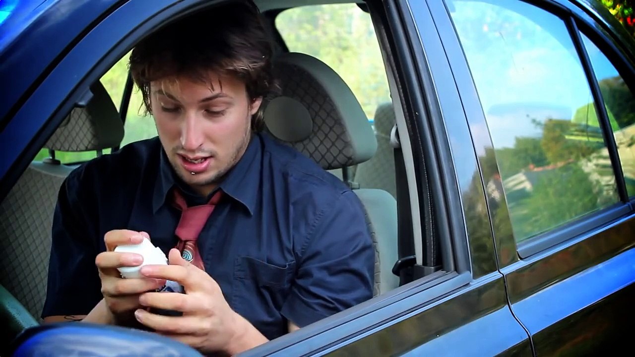 Video divertente primo appuntamento OK ragazza che scorreggia