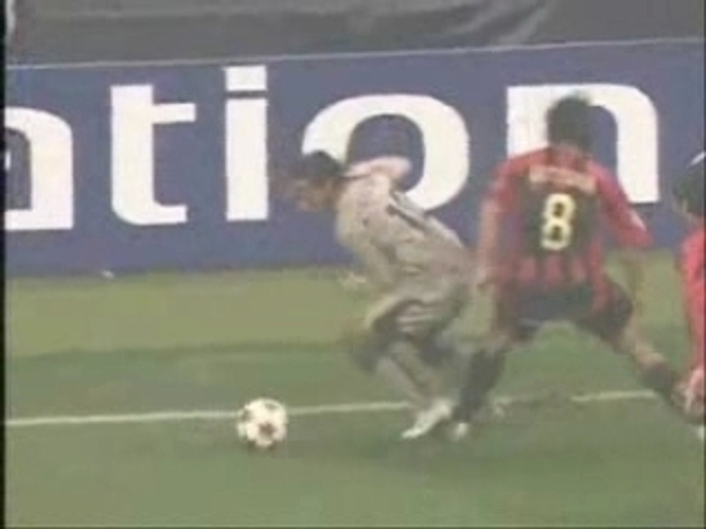 ⁣Ronaldinho skill compile