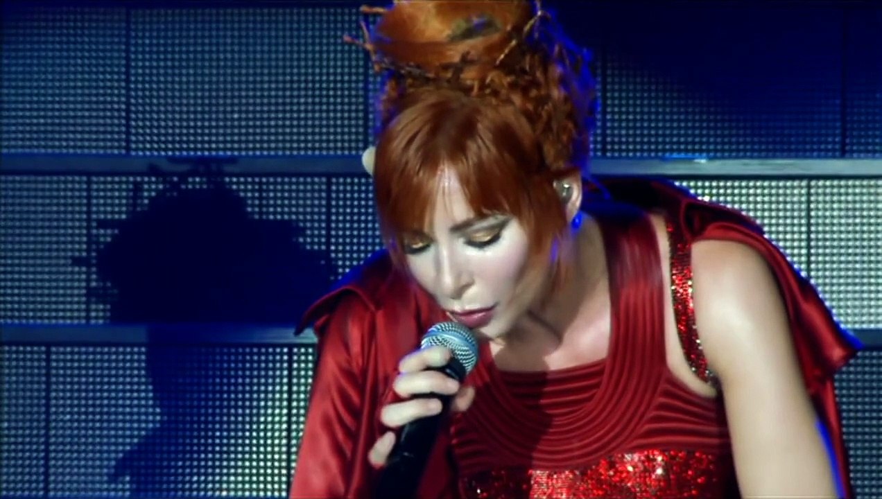 Mylène Farmer - A quoi je sers... - Live Indoor