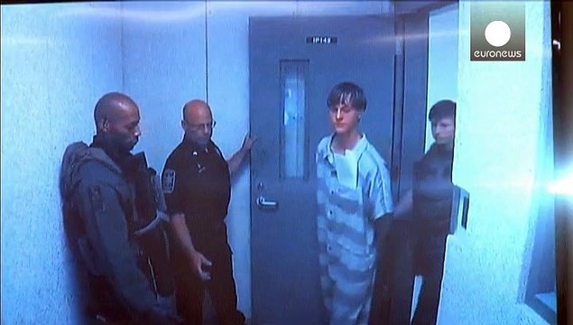 США: расисту, убившему 9 прихожан церкви в Чарлстоне, предъявлены обвинения