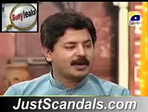 Sanam Marvi Abusing On Live TV