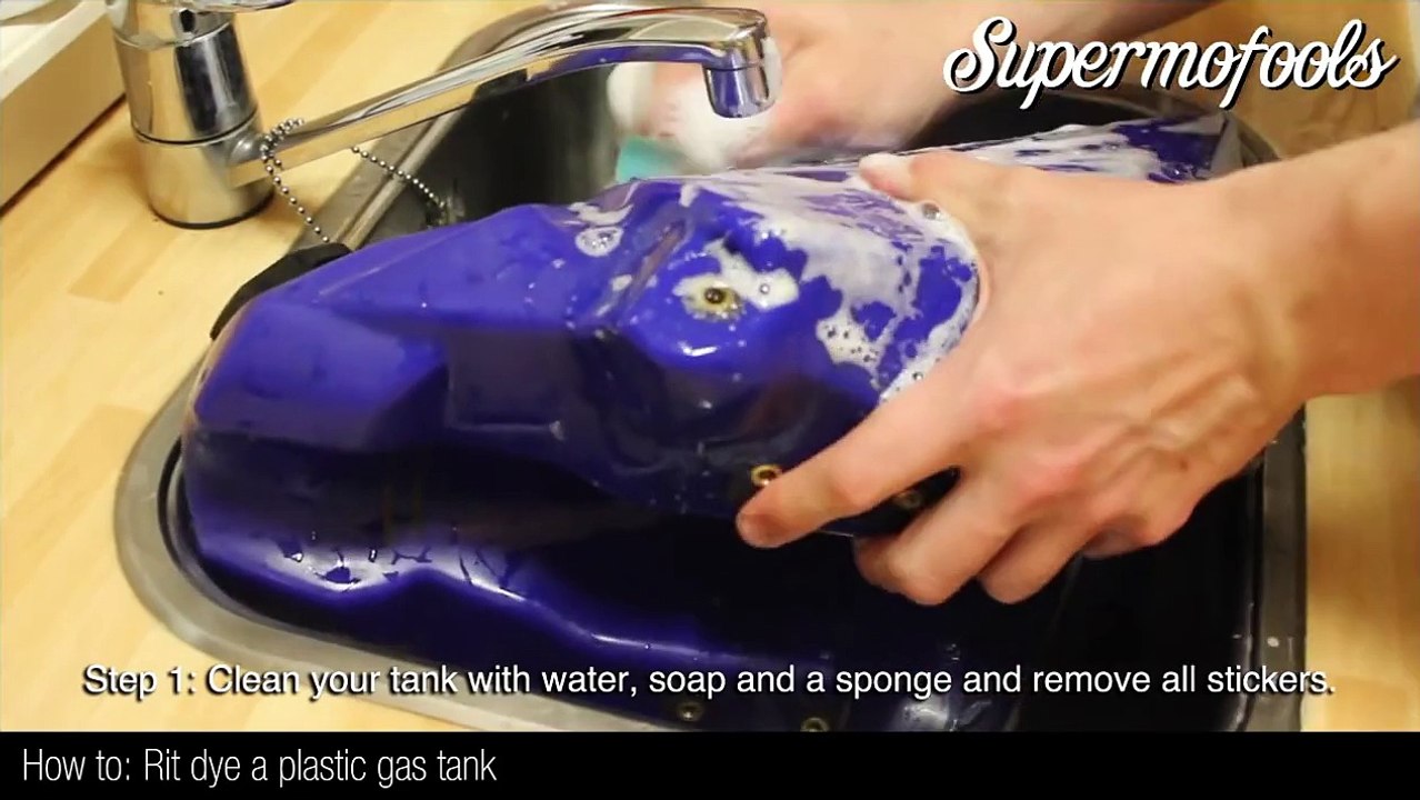 Supermofools How to "paint" a plastic gas tank using Rit Dye! video