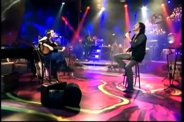Ricardo Arjona con Gaby Moreno - Fuiste Tú- (Independiente 2011).wmv