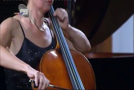 Jankovic - Lecic: Beethoven Cello Sonata No.2 in G minor, Op.5 (Mov 1&2)