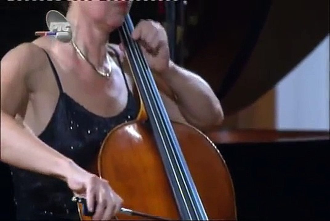 Jankovic - Lecic: Beethoven Cello Sonata No.2 in G minor, Op.5 (Mov 1&2)